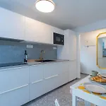 Aspalathos Romantic Retreat Split