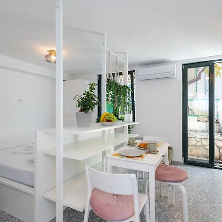 Aspalathos Romantic Retreat