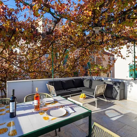 Aspalathos Romantic Retreat * Split