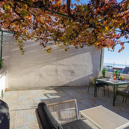Aspalathos Romantic Retreat *