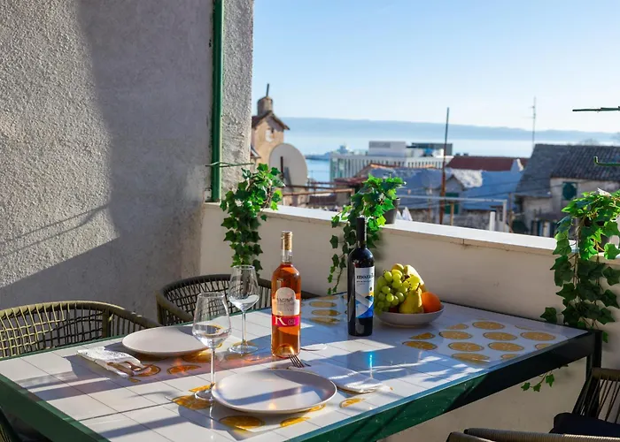 Aspalathos Romantic Retreat Split