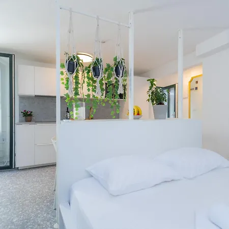 דירה Aspalathos Romantic Retreat ספליט